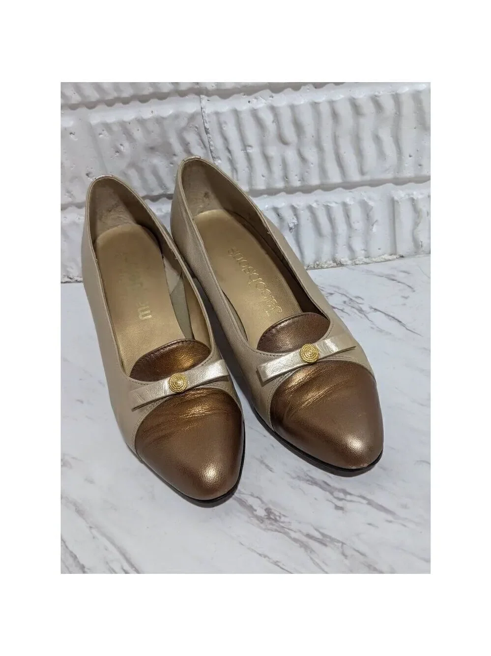 California Magdesians Women's Gold Bronze Slip-on Pump 2